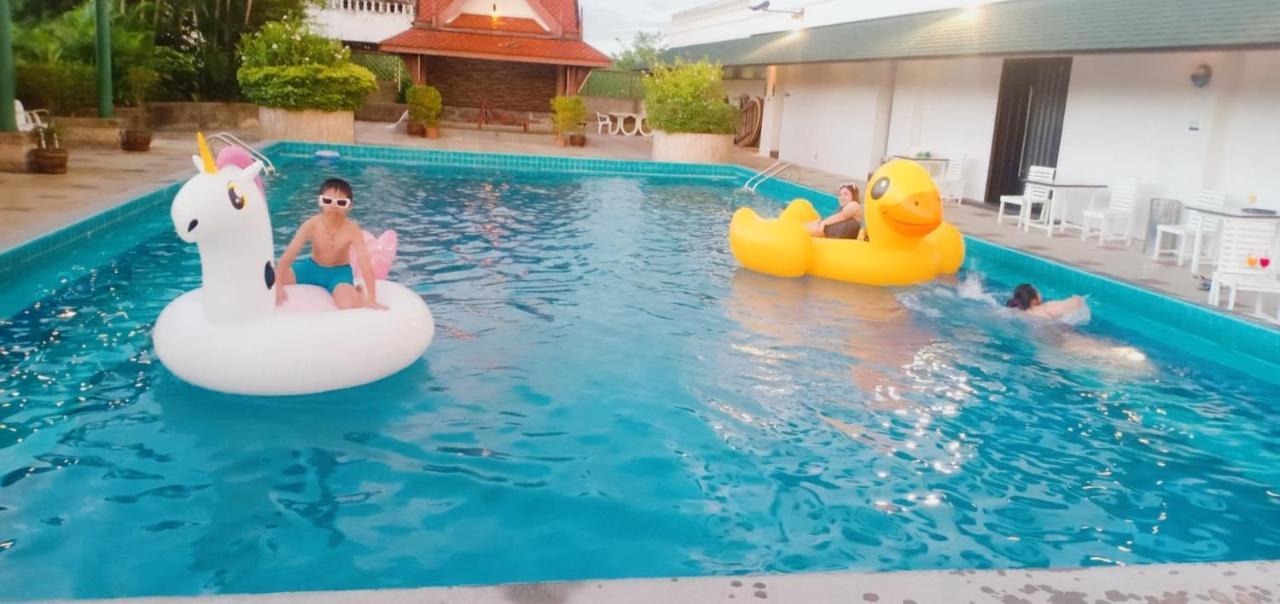Bp Grand Tower Hotel Hat Yai Bagian luar foto