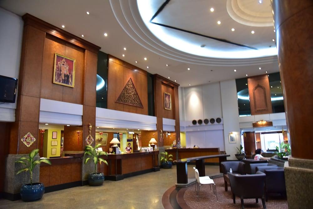 Bp Grand Tower Hotel Hat Yai Bagian luar foto