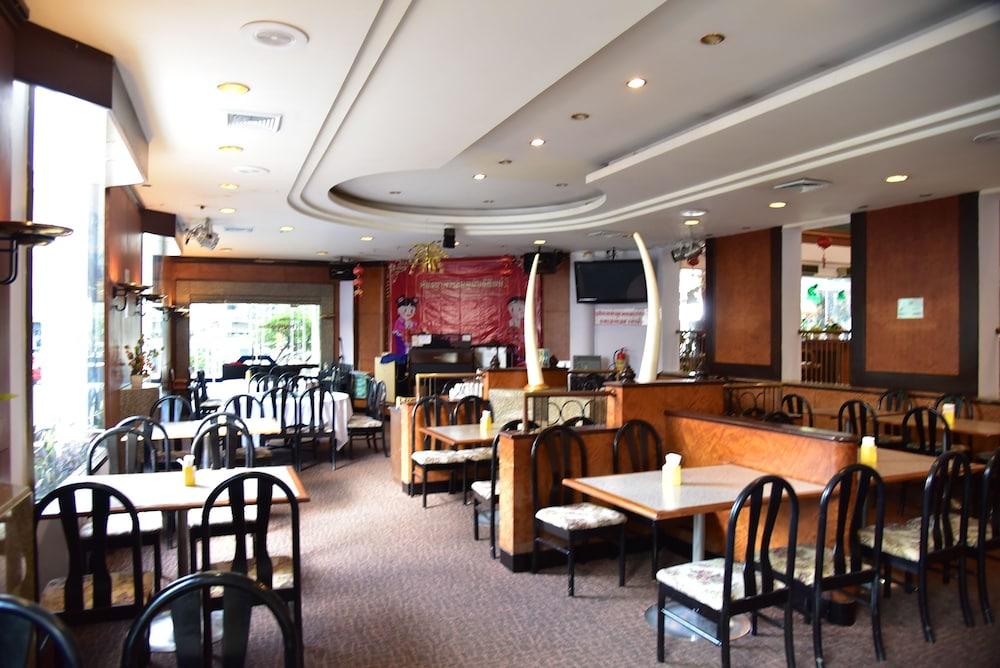 Bp Grand Tower Hotel Hat Yai Bagian luar foto